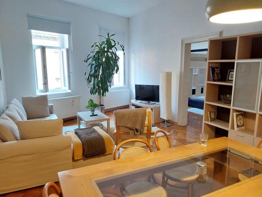 Zagreb Central 2Br + Parking Екстер'єр фото
