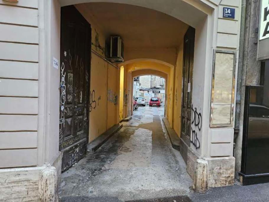 Zagreb Central 2Br + Parking Екстер'єр фото